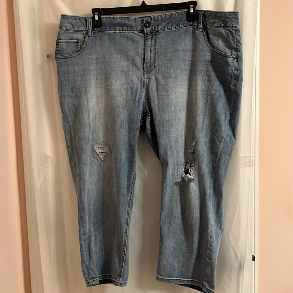 Lane Bryant jeans Crop/Capri Denim 26W